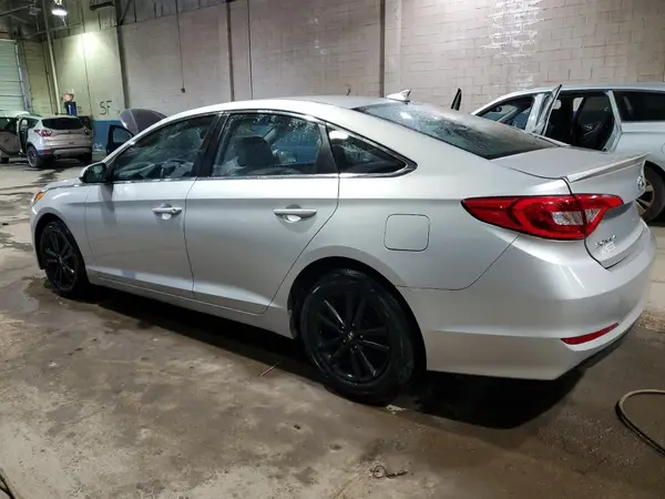 5NPE24AF7HH591176 2017 HYUNDAI SONATA - Image 2