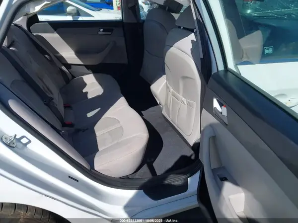 5NPE24AF7HH594935 2017 HYUNDAI SONATA - Image 8