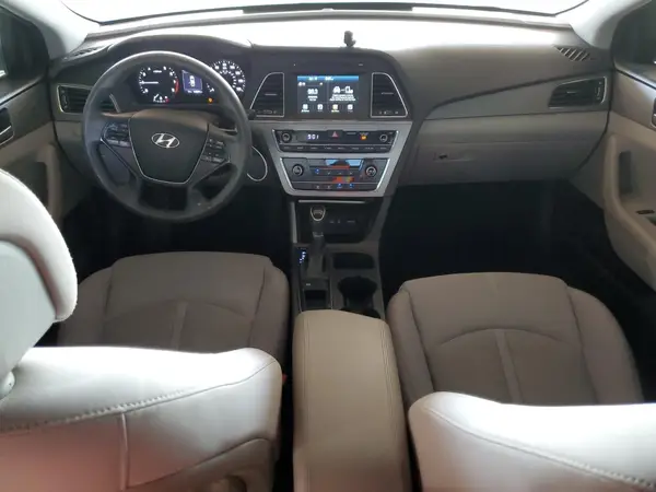 5NPE24AF7HH596295 2017 HYUNDAI SONATA - Image 8
