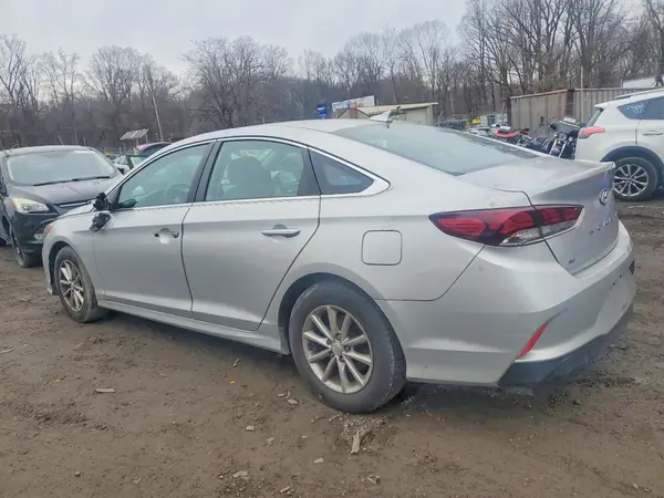 5NPE24AF7JH598487 2018 HYUNDAI SONATA - Image 2
