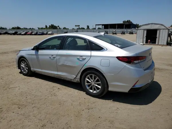 5NPE24AF7JH600707 2018 HYUNDAI SONATA - Image 2