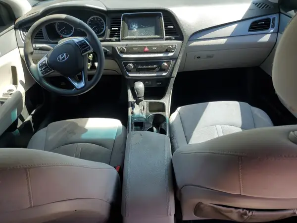 5NPE24AF7JH602702 2018 HYUNDAI SONATA - Image 8