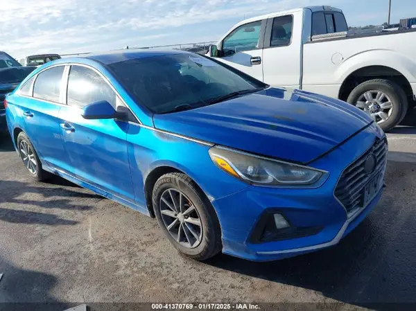 5NPE24AF7JH609665 2018 HYUNDAI SONATA - Image 1
