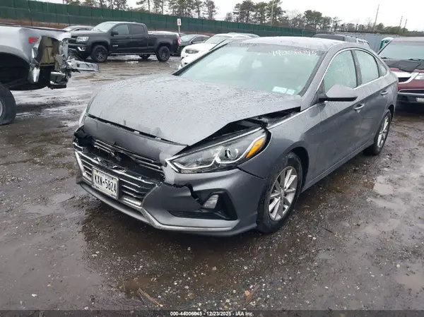 5NPE24AF7JH610959 2018 HYUNDAI SONATA - Image 2