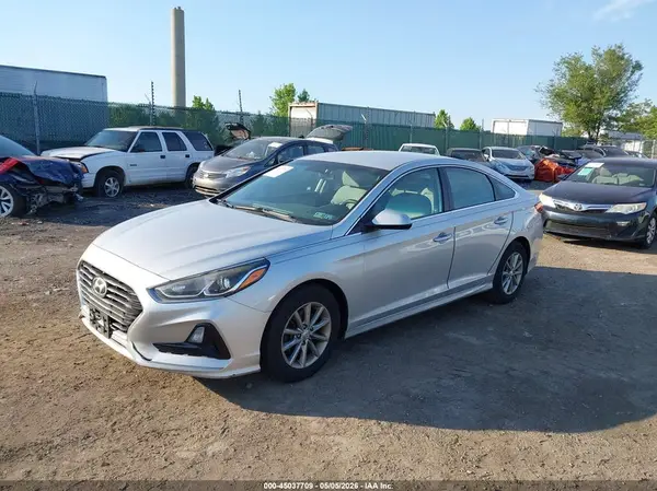 5NPE24AF7JH615756 2018 HYUNDAI SONATA - Image 2