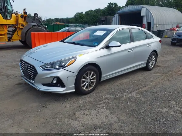5NPE24AF7JH617118 2018 HYUNDAI SONATA - Image 2
