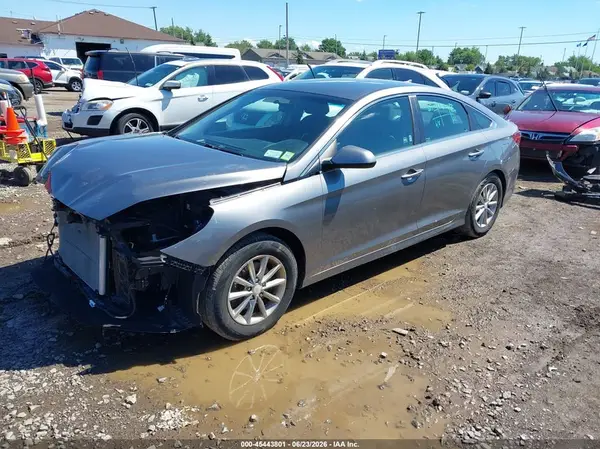 5NPE24AF7JH620309 2018 HYUNDAI SONATA - Image 2