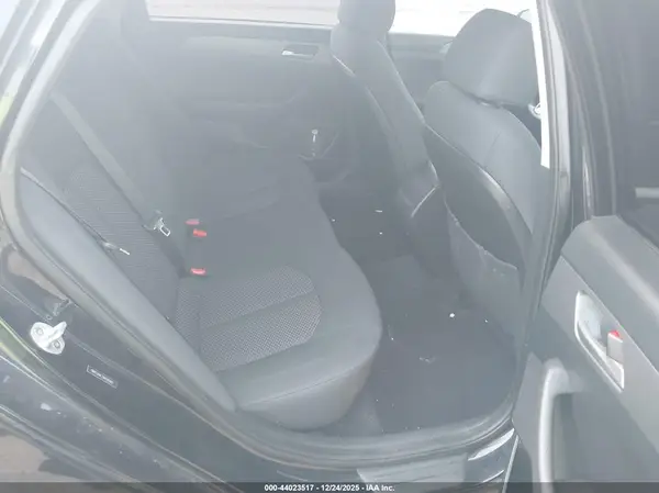 5NPE24AF7JH620360 2018 HYUNDAI SONATA - Image 8