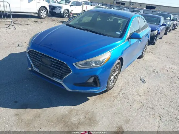 5NPE24AF7JH621735 2018 HYUNDAI SONATA - Image 2