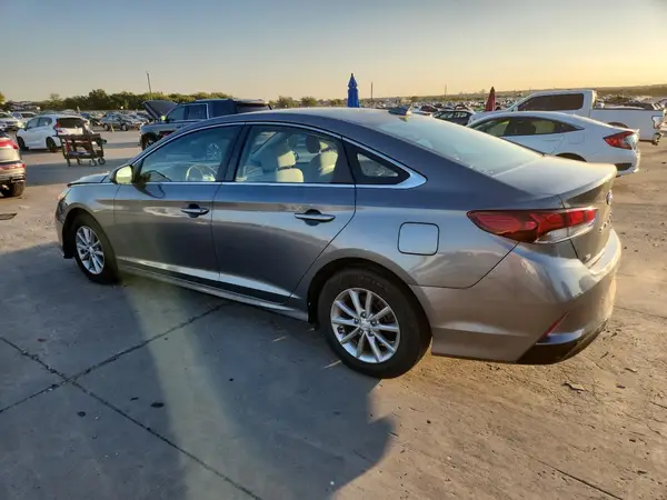 5NPE24AF7JH625882 2018 HYUNDAI SONATA - Image 2