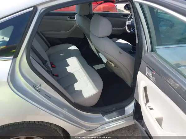 5NPE24AF7JH627213 2018 HYUNDAI SONATA - Image 8