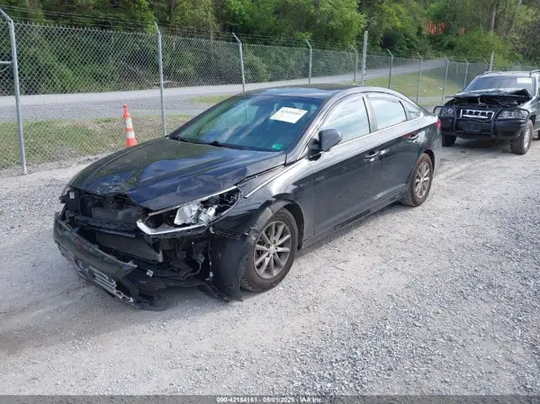 5NPE24AF7JH629589 2018 HYUNDAI SONATA - Image 2
