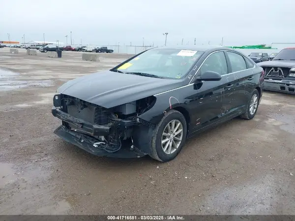 5NPE24AF7JH646215 2018 HYUNDAI SONATA - Image 2