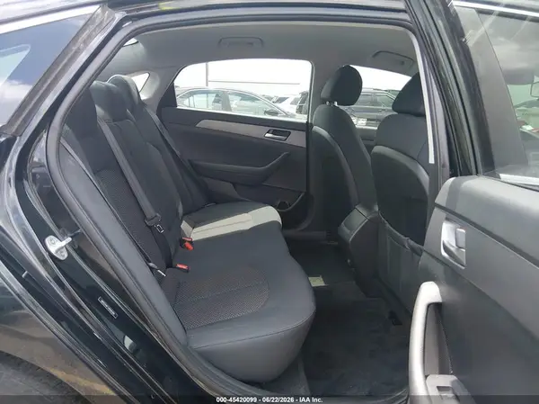 5NPE24AF7JH646389 2018 HYUNDAI SONATA - Image 8