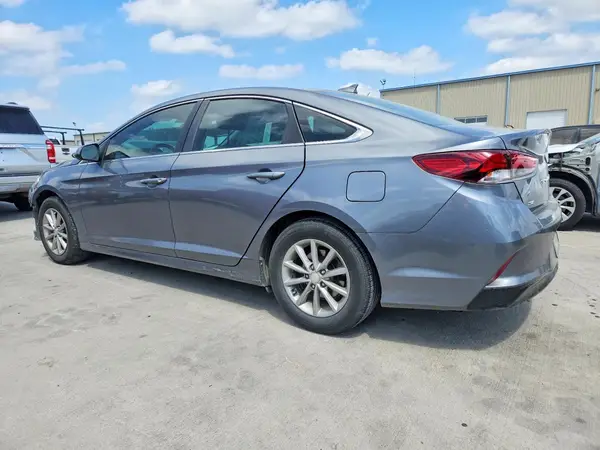 5NPE24AF7JH648188 2018 HYUNDAI SONATA - Image 2