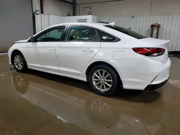 5NPE24AF7JH651320 2018 HYUNDAI SONATA - Image 2