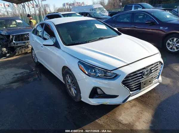 5NPE24AF7JH658025 2018 HYUNDAI SONATA - Image 1