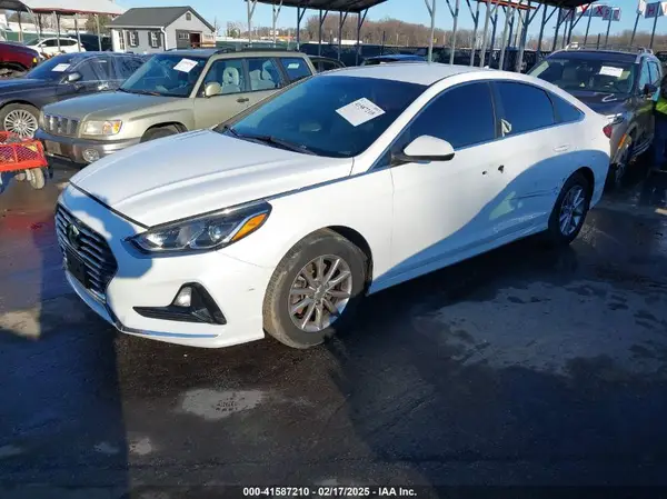 5NPE24AF7JH658025 2018 HYUNDAI SONATA - Image 2