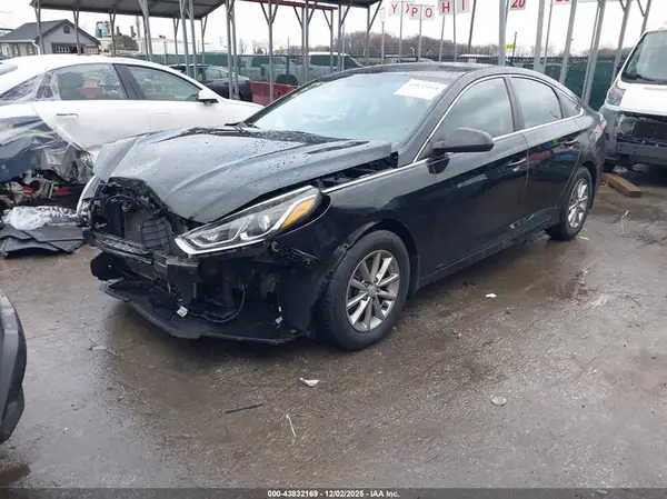 5NPE24AF7JH658204 2018 HYUNDAI SONATA - Image 2