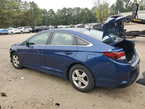5NPE24AF7JH661135 2018 HYUNDAI SONATA - Image 2