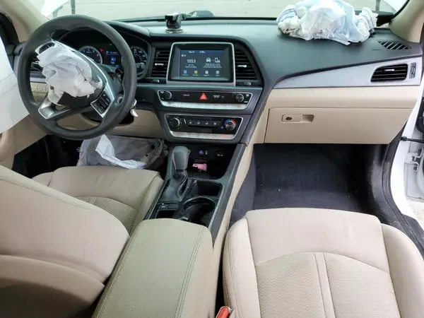 5NPE24AF7JH665489 2018 HYUNDAI SONATA - Image 8
