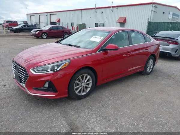 5NPE24AF7JH671115 2018 HYUNDAI SONATA - Image 2