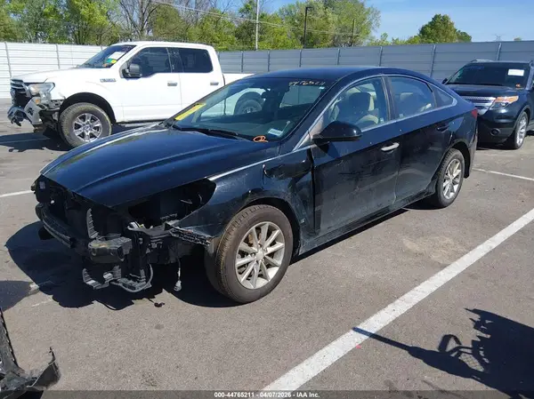 5NPE24AF7JH671812 2018 HYUNDAI SONATA - Image 2