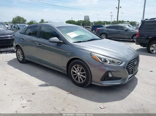 5NPE24AF7JH673690 2018 HYUNDAI SONATA - Image 1