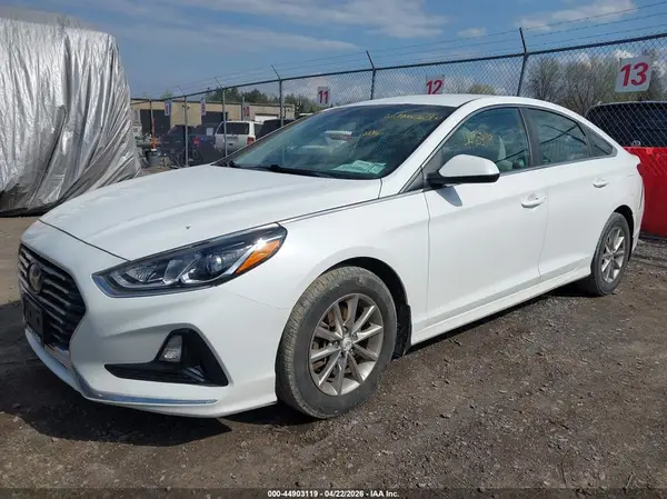 5NPE24AF7JH674015 2018 HYUNDAI SONATA - Image 2
