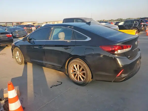 5NPE24AF7JH674614 2018 HYUNDAI SONATA - Image 2