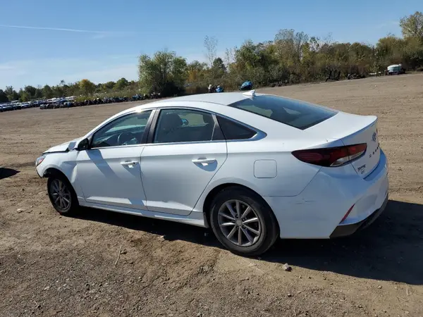 5NPE24AF7JH675262 2018 HYUNDAI SONATA - Image 2
