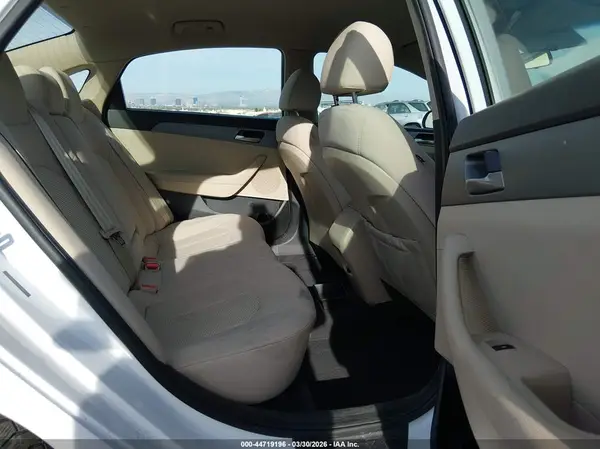 5NPE24AF7JH676444 2018 HYUNDAI SONATA - Image 8