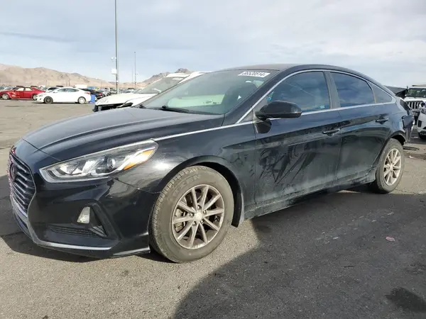 5NPE24AF7JH677223 2018 HYUNDAI SONATA - Image 1