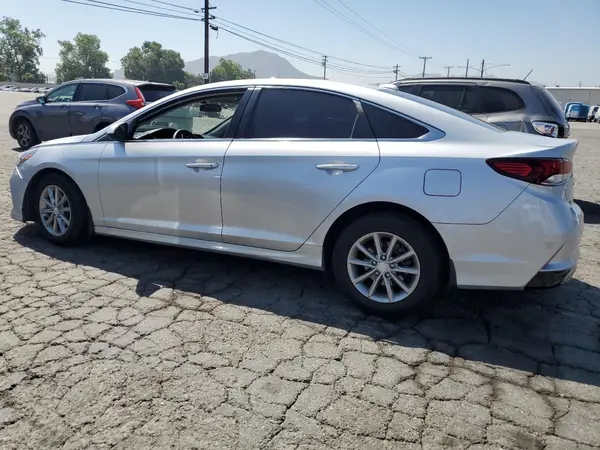 5NPE24AF7JH678274 2018 HYUNDAI SONATA - Image 2