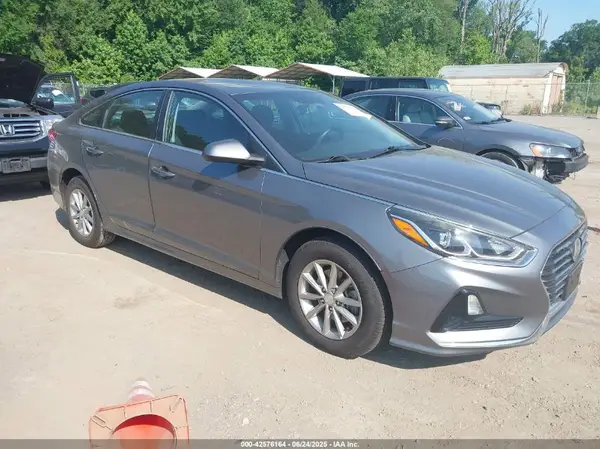 5NPE24AF7JH678551 2018 HYUNDAI SONATA - Image 1