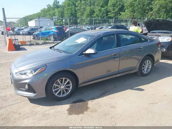 5NPE24AF7JH678551 2018 HYUNDAI SONATA - Image 2