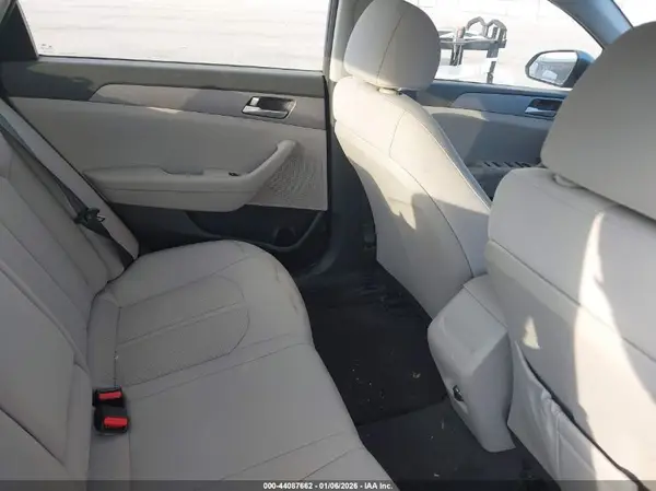 5NPE24AF7JH679215 2018 HYUNDAI SONATA - Image 8