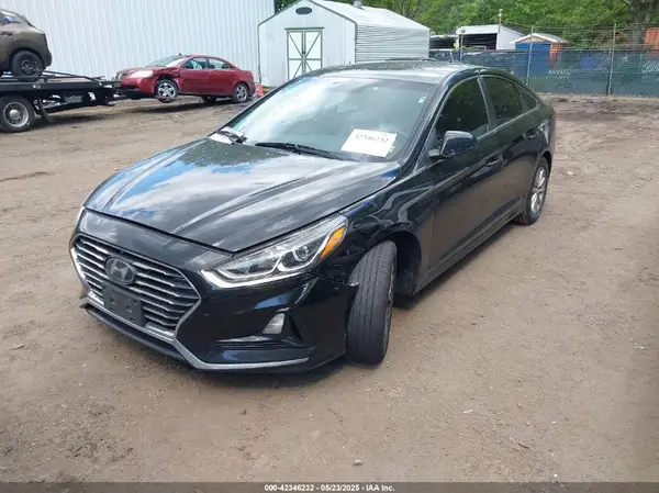 5NPE24AF7JH681563 2018 HYUNDAI SONATA - Image 2