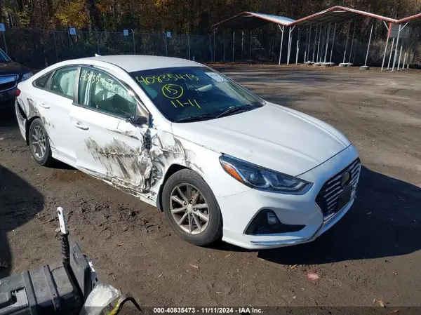 5NPE24AF7JH683717 2018 HYUNDAI SONATA - Image 1