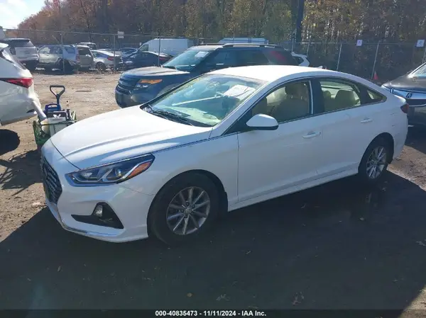 5NPE24AF7JH683717 2018 HYUNDAI SONATA - Image 2