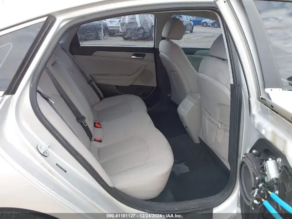 5NPE24AF7JH684284 2018 HYUNDAI SONATA - Image 8