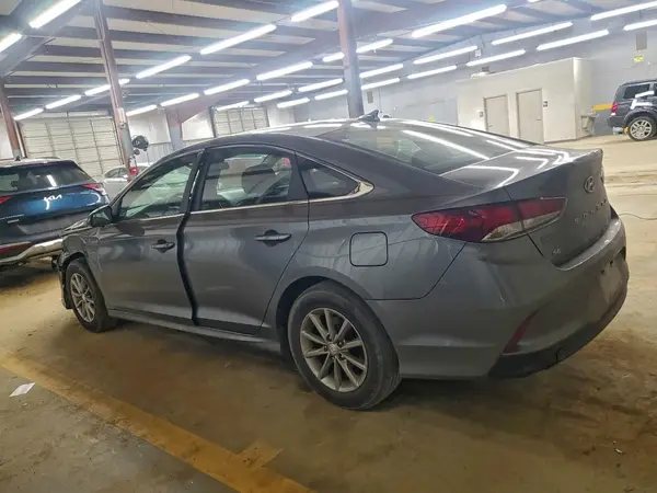 5NPE24AF7JH685449 2018 HYUNDAI SONATA - Image 2