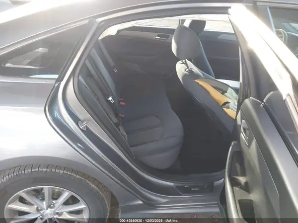 5NPE24AF7JH685645 2018 HYUNDAI SONATA - Image 8