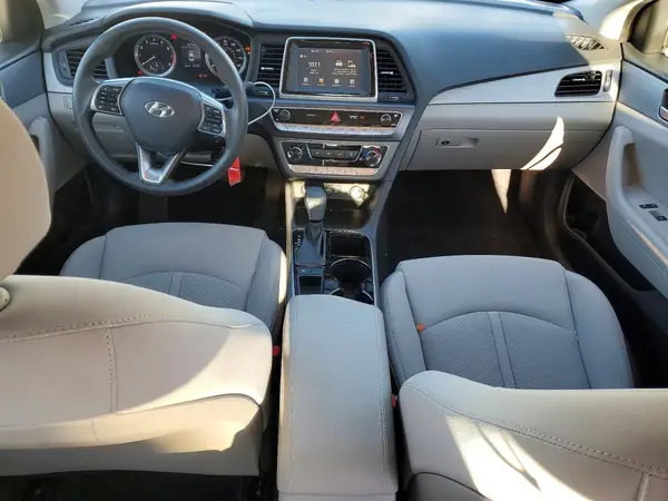 5NPE24AF7JH688061 2018 HYUNDAI SONATA - Image 8
