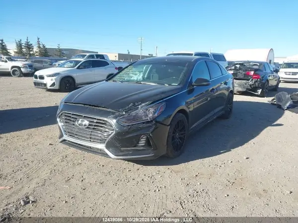 5NPE24AF7JH690943 2018 HYUNDAI SONATA - Image 2