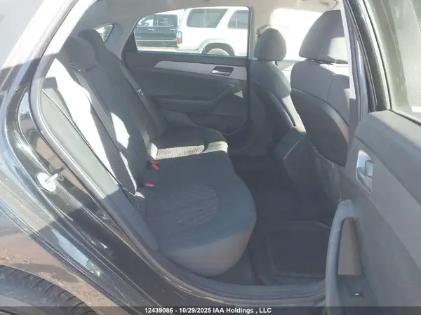 5NPE24AF7JH690943 2018 HYUNDAI SONATA - Image 8