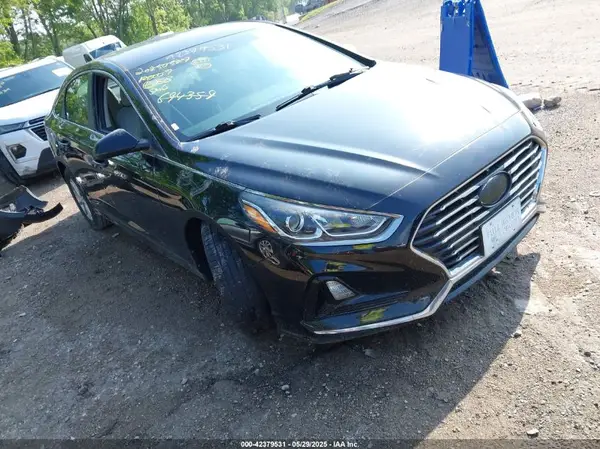 5NPE24AF7JH694359 2018 HYUNDAI SONATA - Image 1