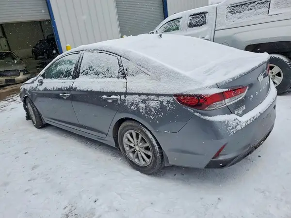 5NPE24AF7JH694989 2018 HYUNDAI SONATA - Image 2