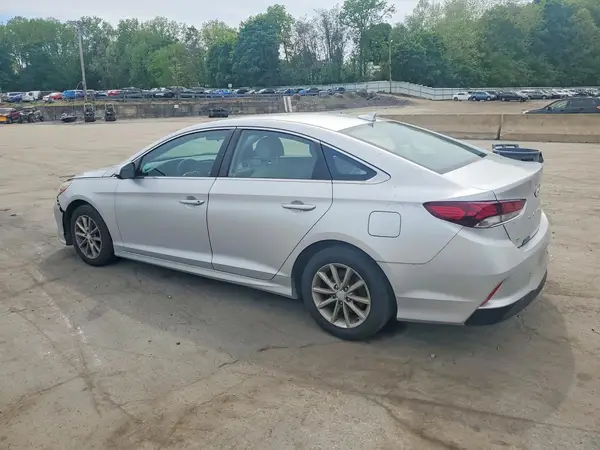5NPE24AF7JH695222 2018 HYUNDAI SONATA - Image 2