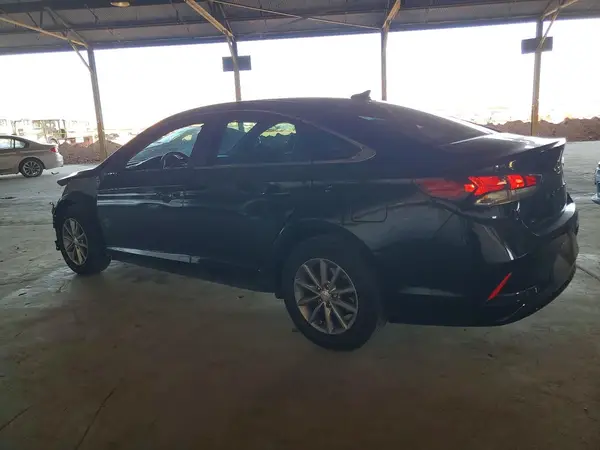 5NPE24AF7JH696189 2018 HYUNDAI SONATA - Image 2